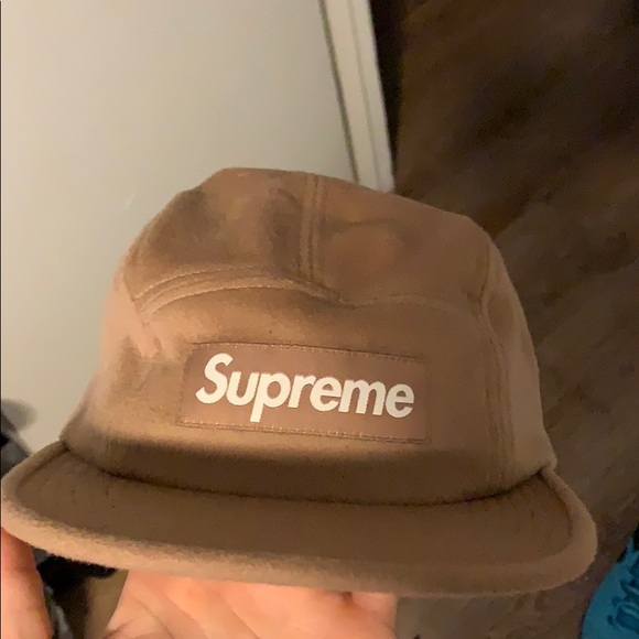 Supreme Hat - Picture 1 of 3